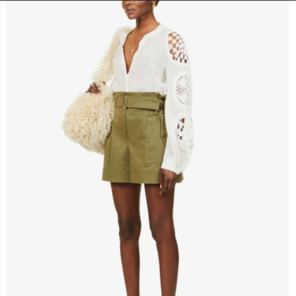 NEW HIGH RAISE Belted Khaki stretch shorts M